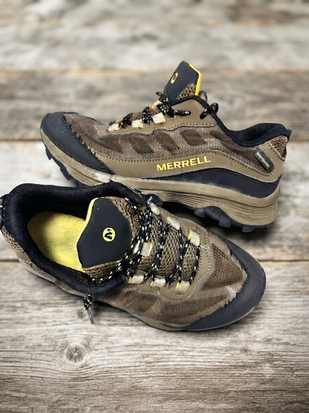 Merrell Moab Speed Low Waterproof Hiking Shoes Walnut Brown Yellow Sneaker 5.5